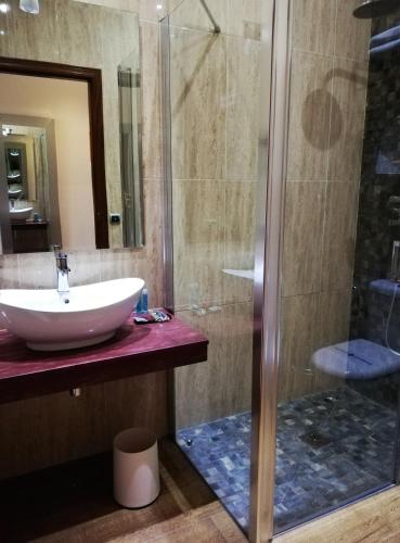 Ένα μπάνιο στο Hotel LB Lebrija by MA 22 Puntos