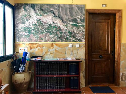 Φωτογραφία από το άλμπουμ του Apartamentos Axarquia , Frigiliana, terraza privada con vistas a la montaña rio y al mar σε Frigiliana