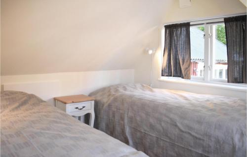 Postel nebo postele na pokoji v ubytování Lovely Home In Slvesborg With House Sea View