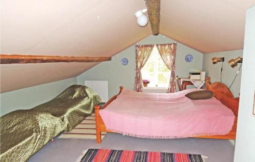 Säng eller sängar i ett rum på 1 Bedroom Cozy Home In Vrigstad