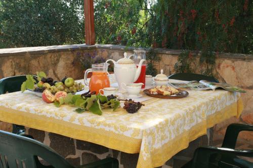 Jídlo v bed and breakfast nebo okolí