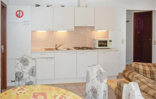 Kuchyň nebo kuchyňský kout v ubytování Bredene Beach