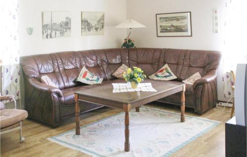 Χώρος καθιστικού στο Two-Bedroom Holiday Home In Rottne