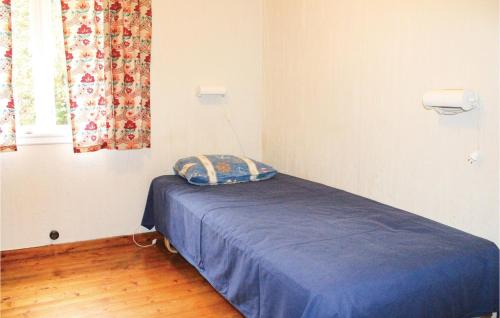 Postel nebo postele na pokoji v ubytování Beautiful apartment in Lundegrend with 1 Bedrooms and WiFi