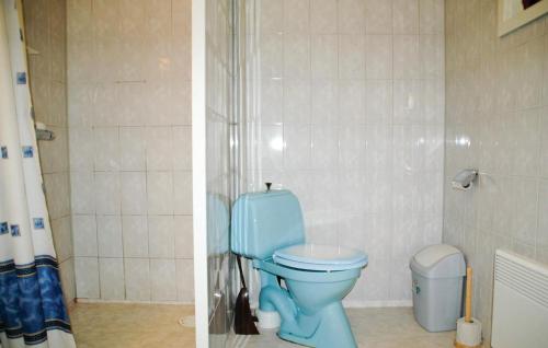 Ванная комната в Amazing Home In Svanesund With Kitchen