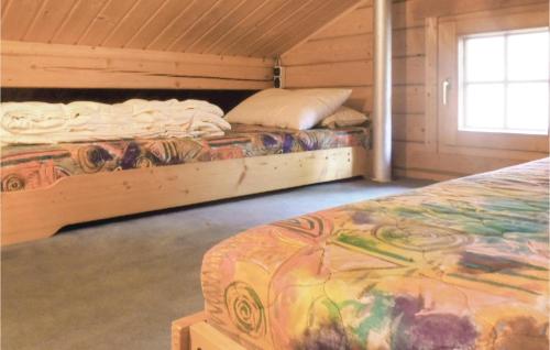 Кровать или кровати в номере Nice Home In Schlitz-rimbach With Kitchen