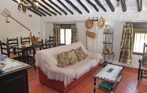 Gallery image of Beautiful Home In Sileras-almedinilla With Kitchenette in Almedinilla