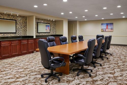 Бизнес-центр и/или конференц-зал в Best Western Plus Milwaukee Airport Hotel & Conference Center