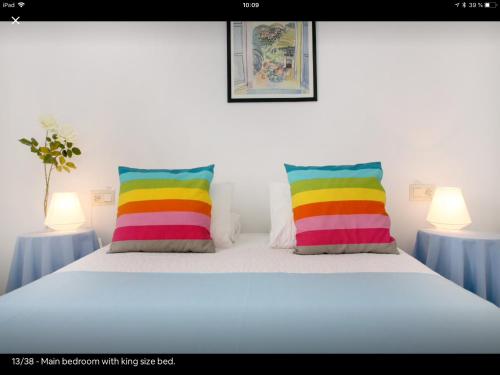 A bed or beds in a room at Golondrina