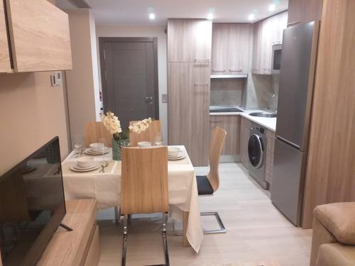 Kuchyň nebo kuchyňský kout v ubytování Apartamentos Vacacionales Joctis, 1º A