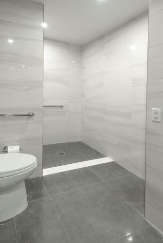 Koupelna v ubytování Artezen Hotel