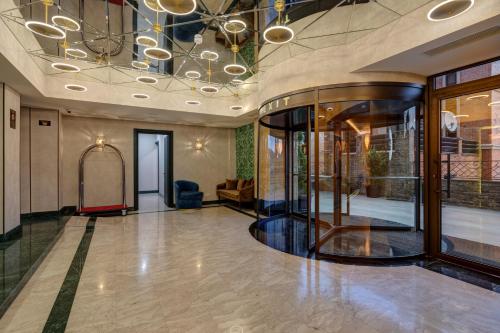 Gambar di galeri bagi Sole Palace di Tbilisi City