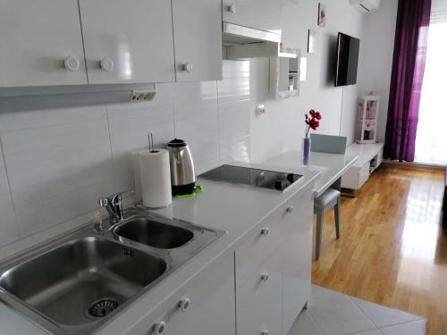 Lanterna Apartman - flexible check in - parking free