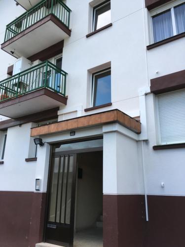 APARTAMENTOS URDAIBAI 4にあるバルコニーまたはテラス
