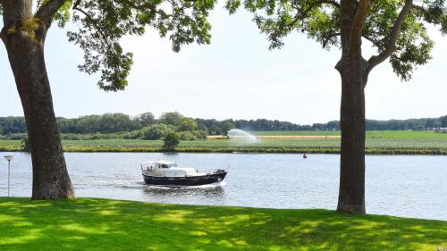 Fotografie z fotogalerie ubytování Het Raadhuys - design B&B v destinaci Kessel