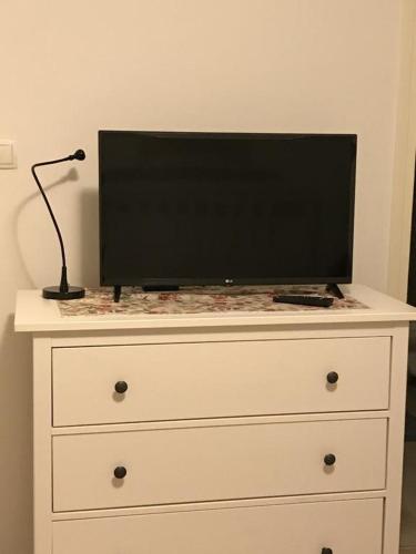 Depadansa Lisetteにあるテレビまたはエンターテインメントセンター