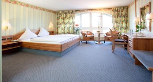 Cama o camas de una habitación en Hotel Altes Stadthaus