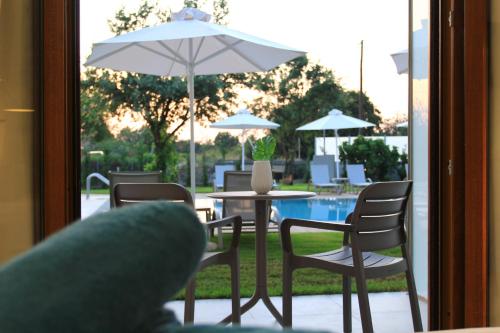 Piscina en o cerca de Karavos Apartments Almyros