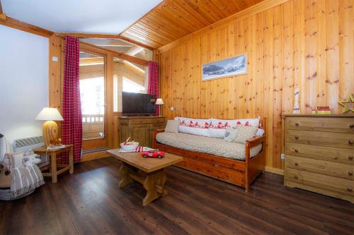 Galeriebild der Unterkunft Madame Vacances Résidence Alpina Lodge in Val dʼIsère