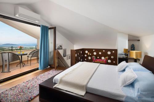 Postel nebo postele na pokoji v ubytování ISOLATED Five Star Luxury Villa With Private Pool