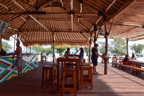 En restaurang eller annat matställe på Mad Monkey Gili Trawangan