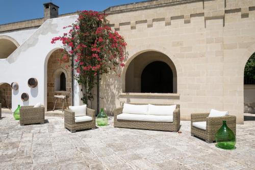 Χώρος καθιστικού στο Masseria Mazzetta Salento Corte del Falconiere B&B