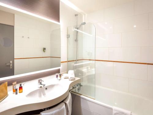 Koupelna v ubytování Mercure Cavaillon