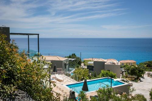 Výhled na bazén z ubytování Villa Mare nebo okolí