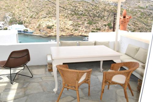 Balkón nebo terasa v ubytování Sifnos Sea Lovers