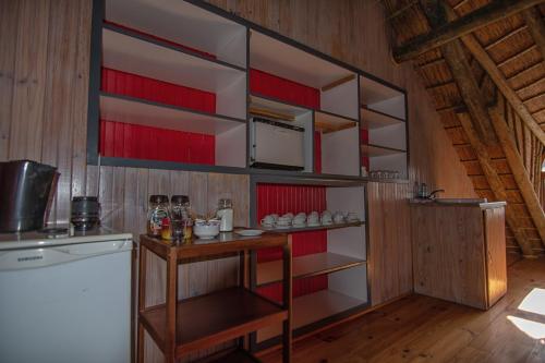 Η κουζίνα ή μικρή κουζίνα στο Rooiberg Lodge