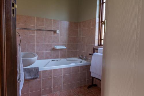 Ένα μπάνιο στο Rooiberg Lodge