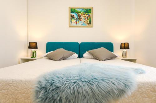 Ένα ή περισσότερα κρεβάτια σε δωμάτιο στο Holiday Home Ikka with swimming pool