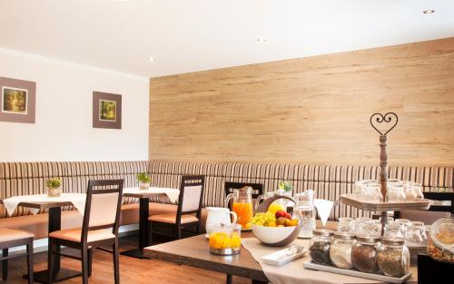 Mad på pensionatet eller i nærheden