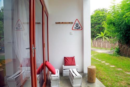 Zahrada ubytování Chez Podi Surf Stay