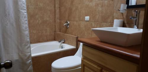 Koupelna v ubytování Hotel-Villas JABEL TINAMIT