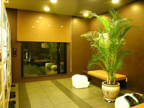 Hotel Route-Inn Hanamaki tesisinde bir banyo