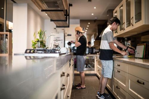 Kuchyň nebo kuchyňský kout v ubytování Norden Ruder Hostel Taitung
