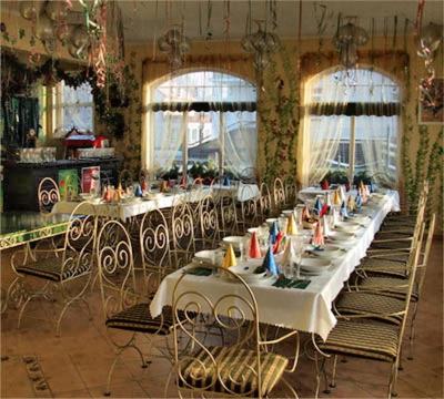 Restaurace v ubytování Willa Secesja