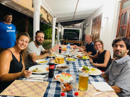 Makanan di atau berdekatan homestay