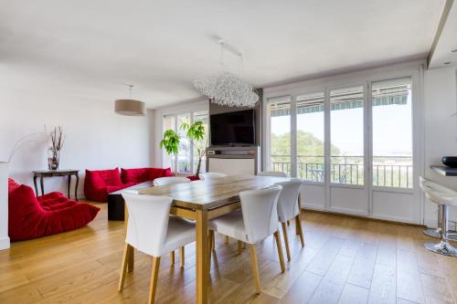 Superbe Appart 3ch Terrasse Vue sur Lyon et garage