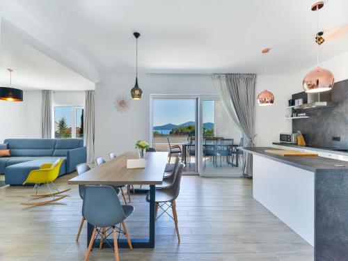 Luxury sea view villa Biograd