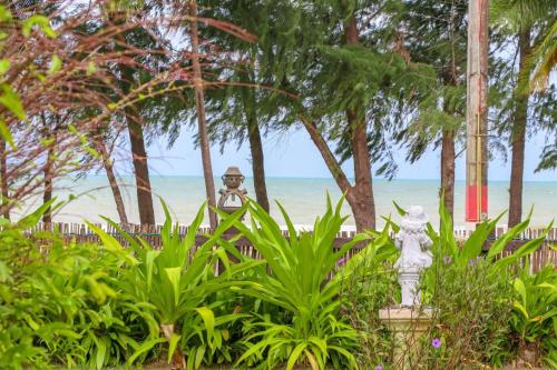 Natural landscape malapit sa resort
