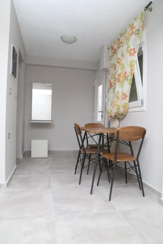 Gallery image of R&K Suites in Keramotí