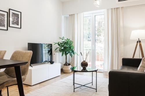 Peaceful 2BD Apartment in Kolonaki by UPSTREET