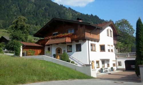 Gallery image of Ferienwohnung Kreidl Ilse in Hart im Zillertal