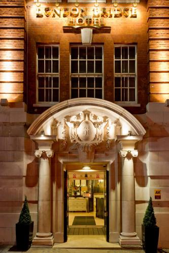 an entrance to a building with an archway at London Bridge Hotel in London