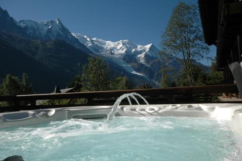 Chalet Panoramic Mont-Blanc (Francie Chamonix-Mont-Blanc) - Booking.com