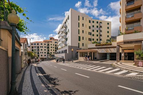 Luxury View Apartment Funchal CENTRAL Families FREE PARKING