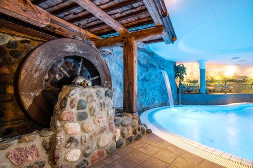 Бассейн в Wellnessresort Seiwald **** Superior или поблизости