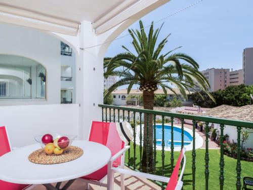 Πισίνα στο ή κοντά στο Apartment Erisa II by Interhome